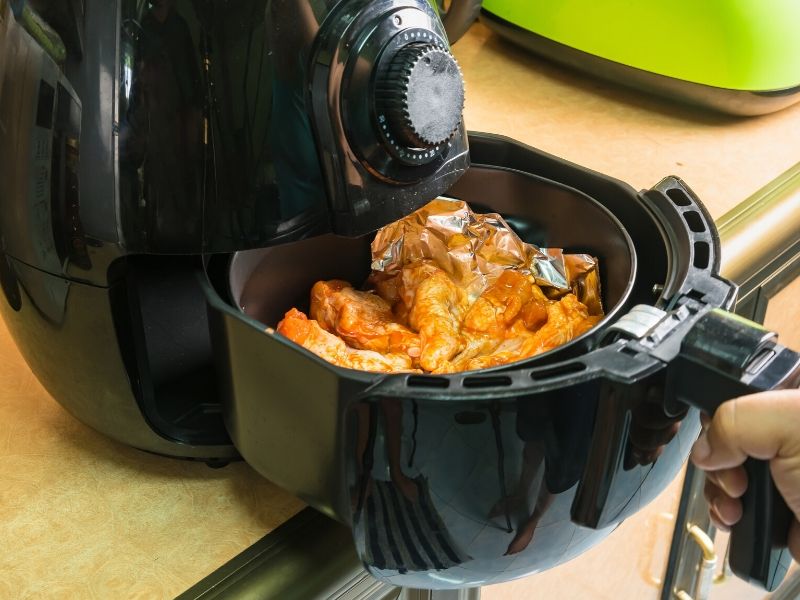 Can You Put Aluminum Foil In An Air Fryer Frequently Answered